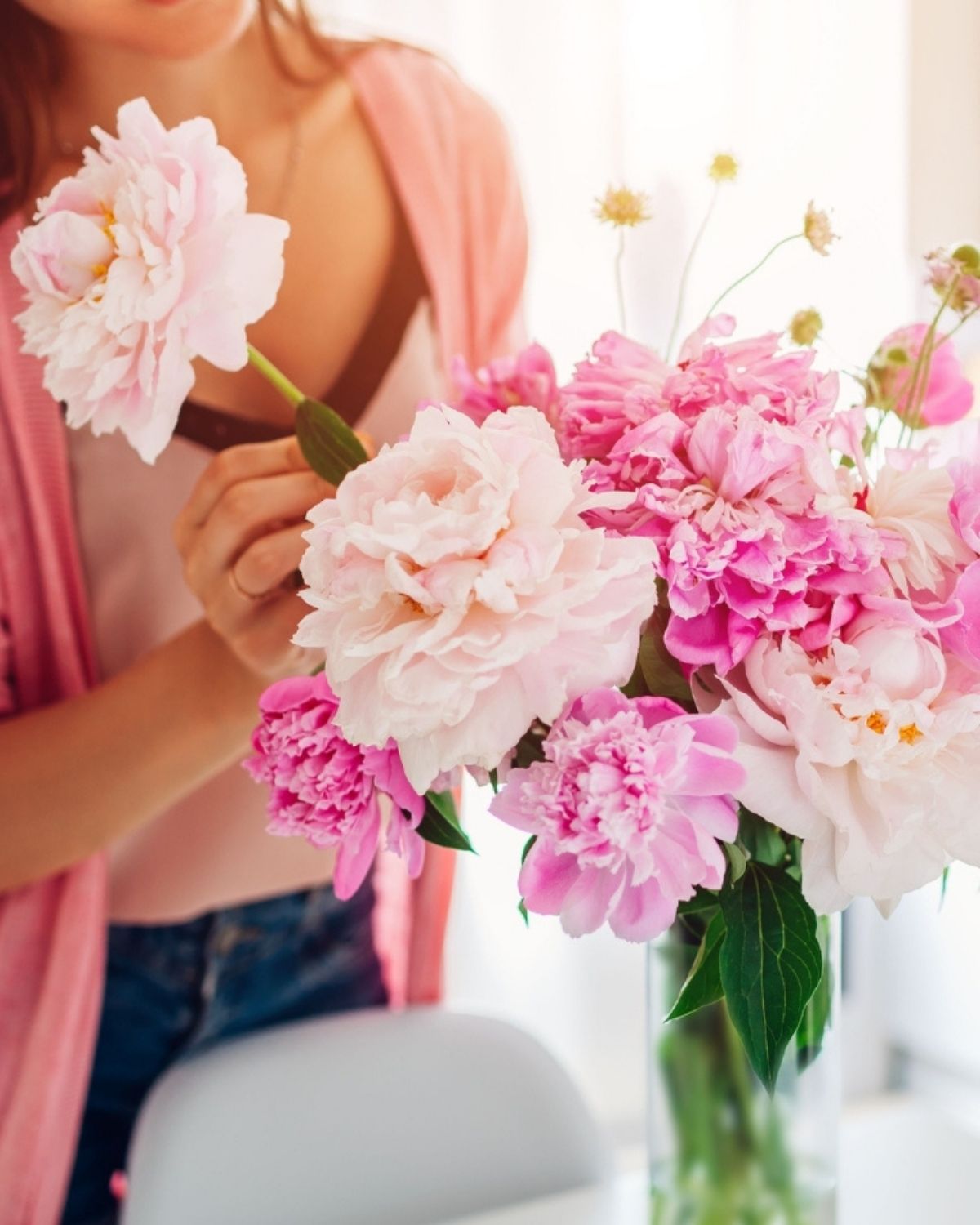 Illustration showing a combination of individual faux flowers adding up to a full artificial flower bouquet, representing the custom Bouquet Builder Tool.