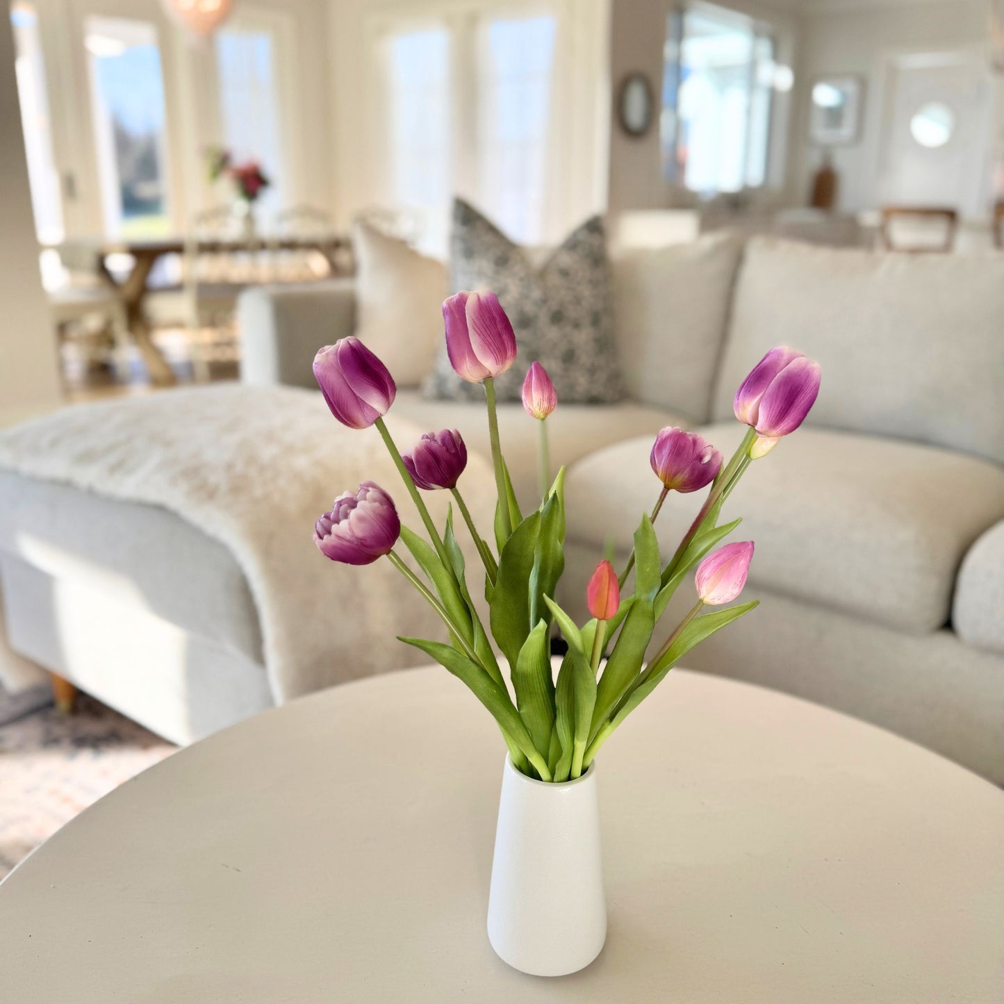 Tulipes artificielles violettes